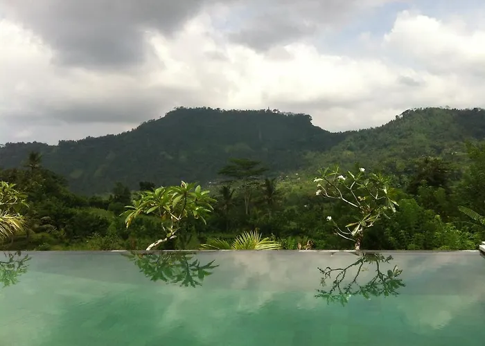 Gasthuis Shantiasa Bali 3*